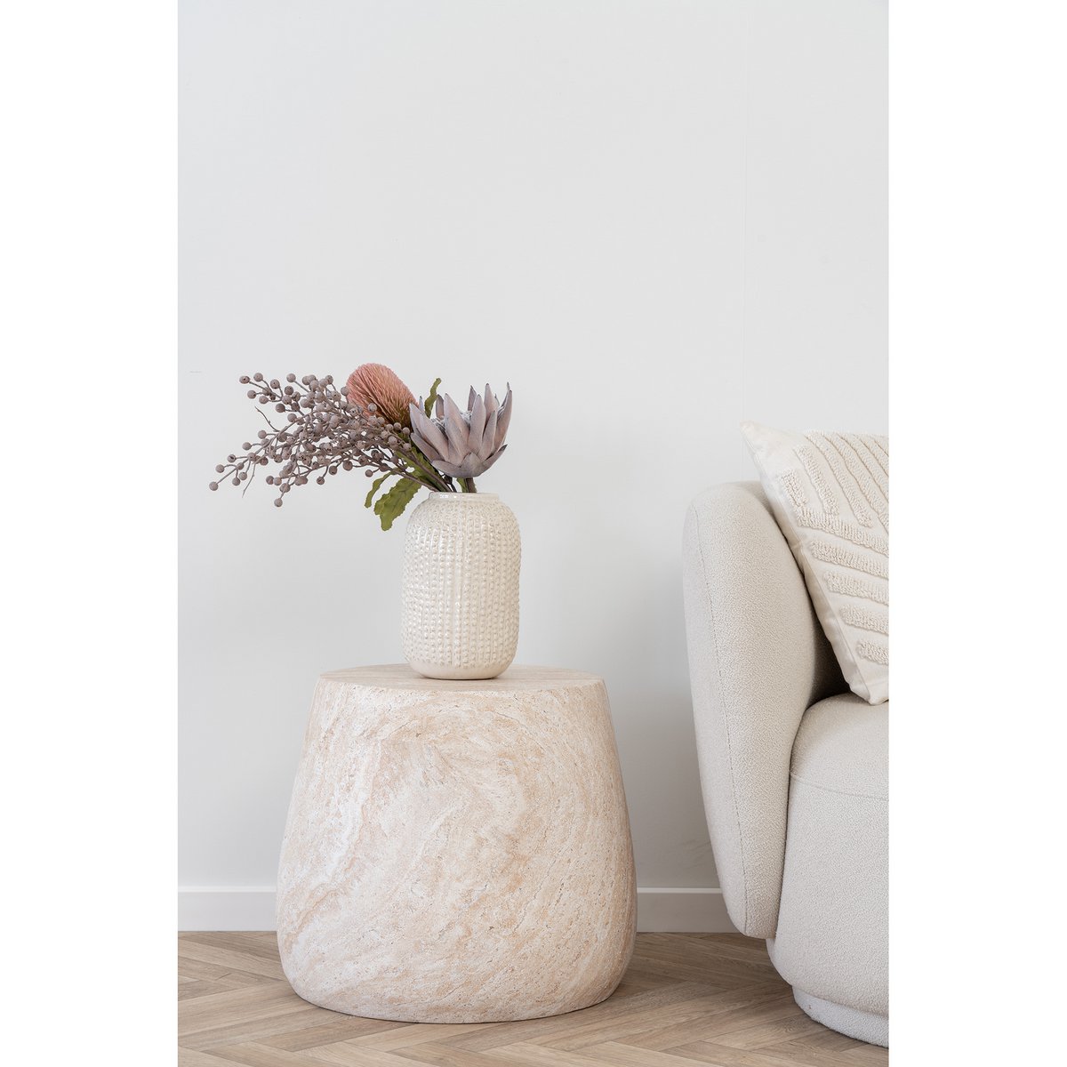Noiré Side Table