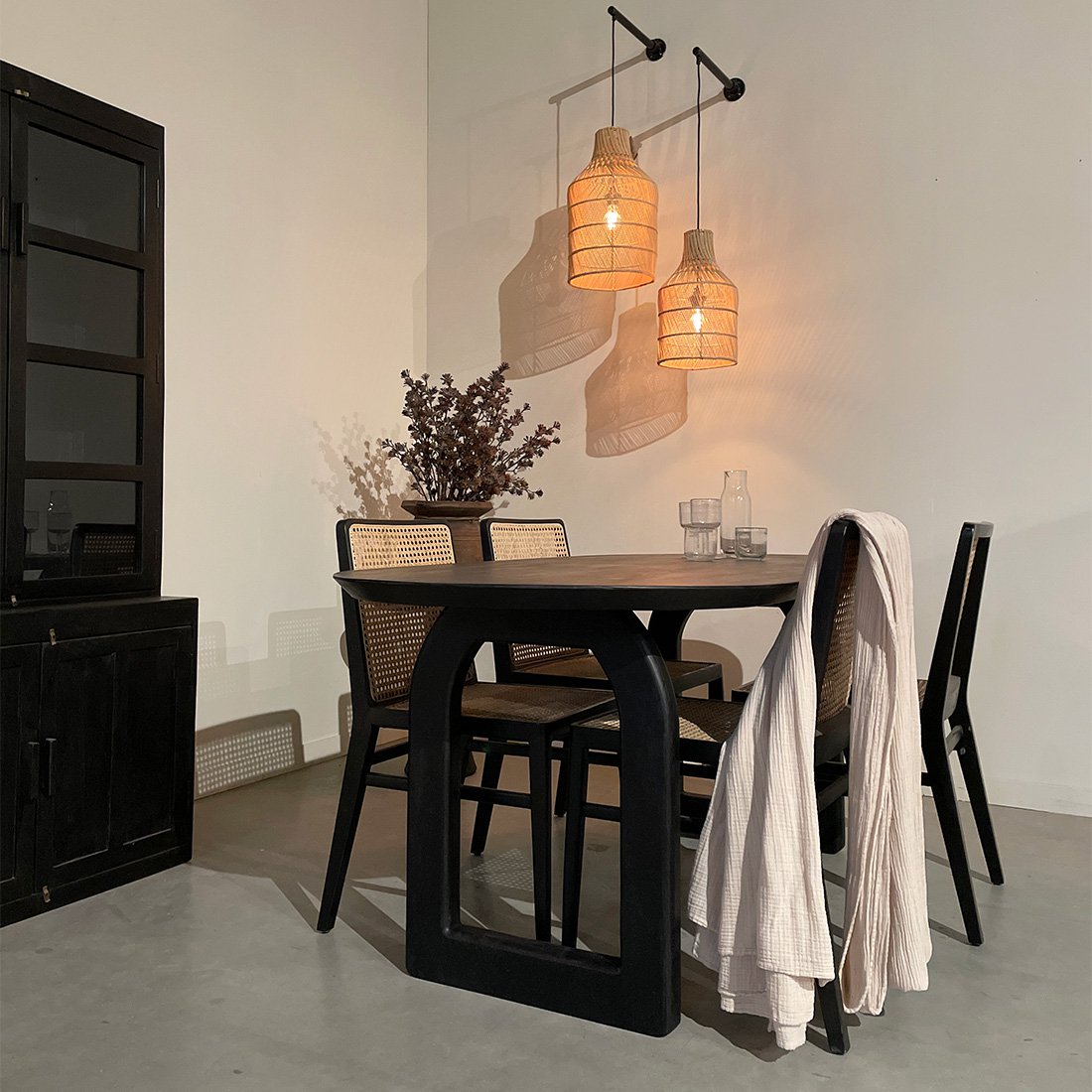 Brume Dining Table