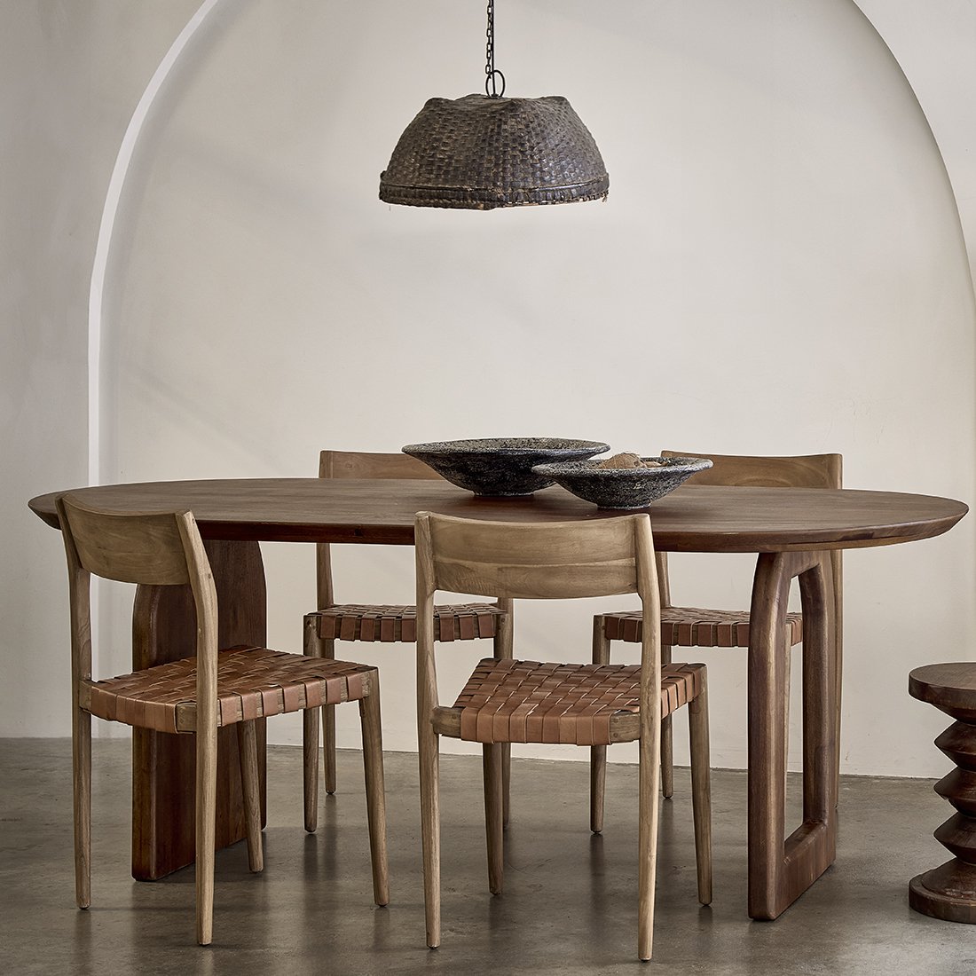Velia Dining Table
