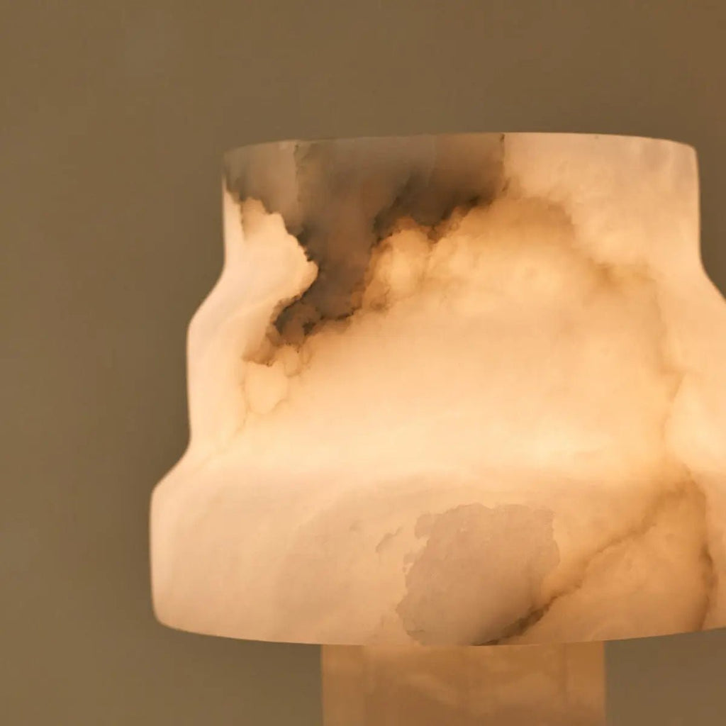 Alessandra Albasten Lamp