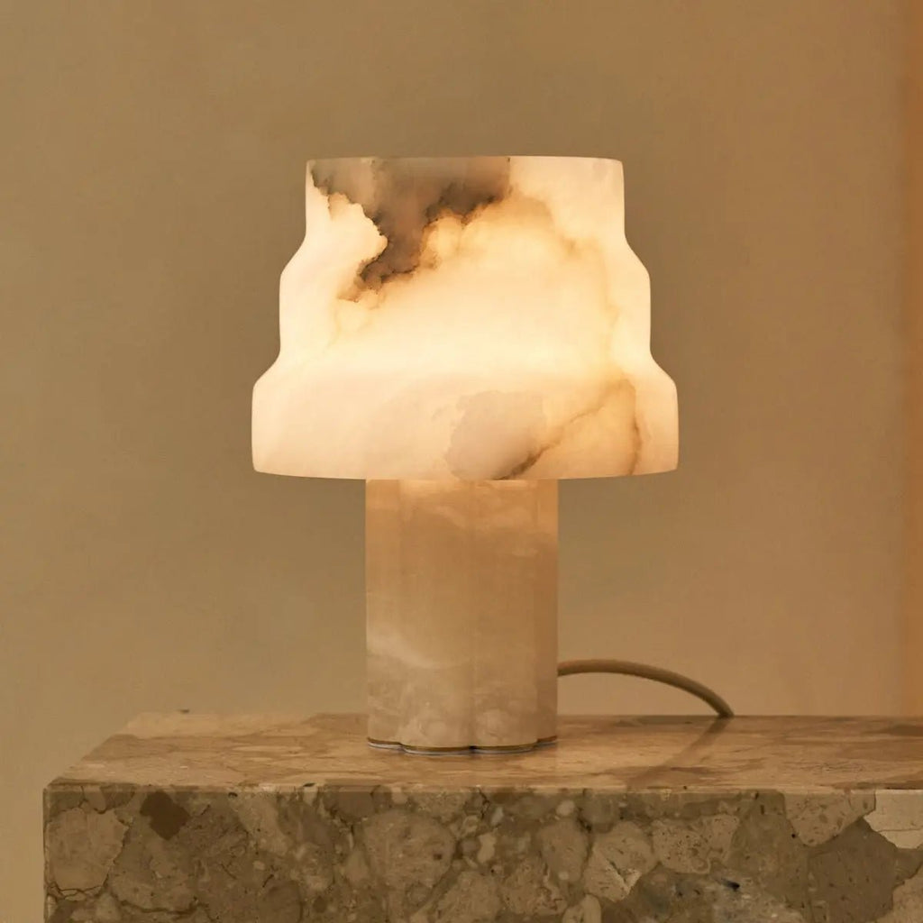 Alessandra Albasten Lamp