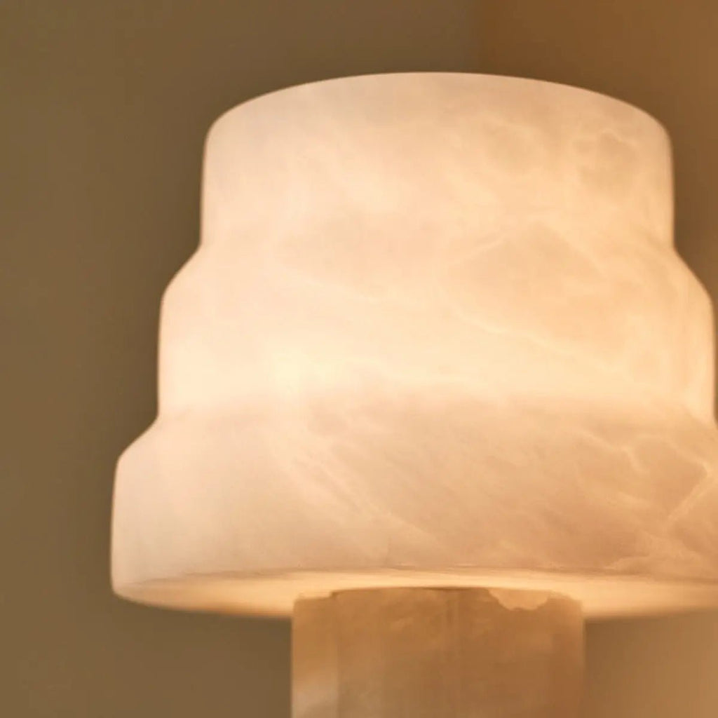 Alessandra Albasten Lamp